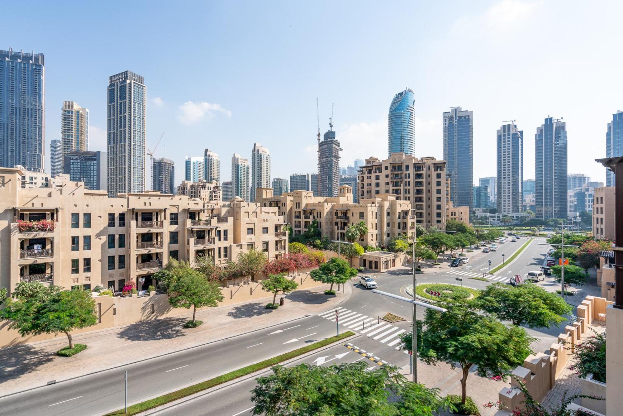 Apartment Downtown 2br With Iconic Burj Khalifa Views