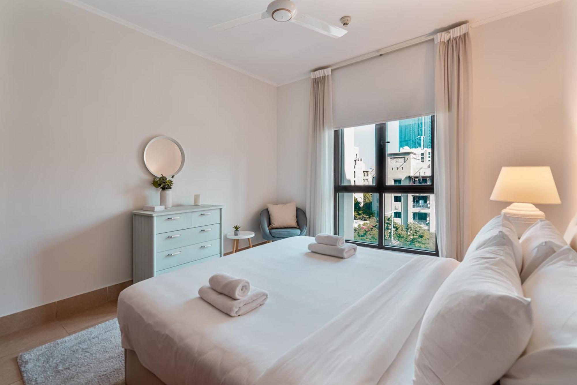 Apartment Downtown 2br With Iconic Burj Khalifa Views